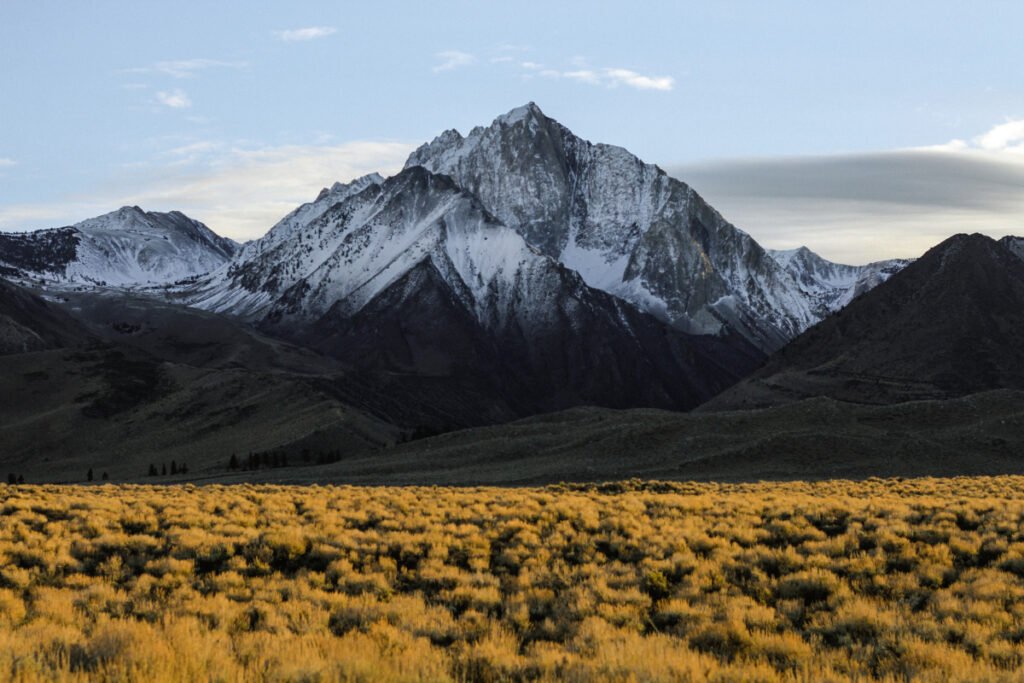 snow mountains 01.jpg